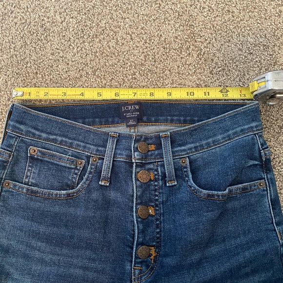 J.CREW 9” Mid-Rise Skinny Jeans - Picture 4 of 10